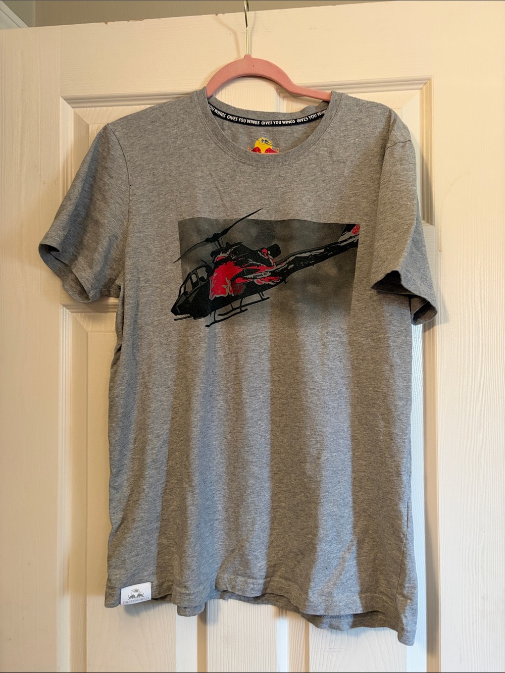 Men's Grey Short-Sleeve Graphic Tee with Red Helicopter Accent